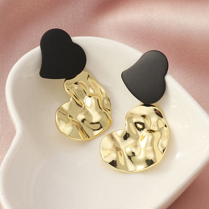 Earrings Irregular Heart-Shaped Metal Design Elegant Jewelry Trend 2025