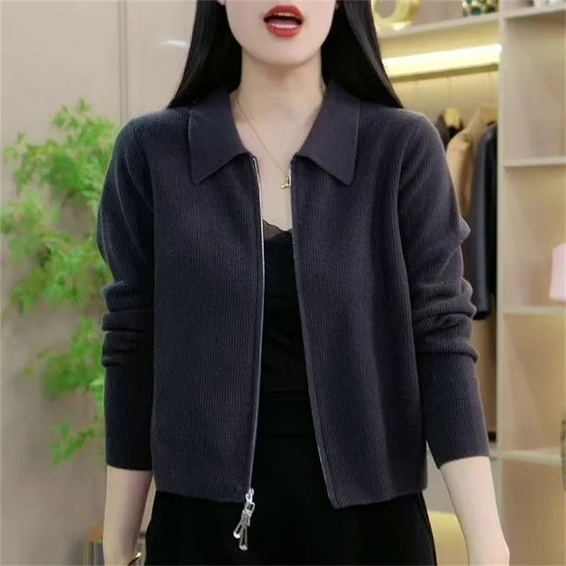 The Seasonal Staple: Your Go-To Spring/Autumn Cardigan