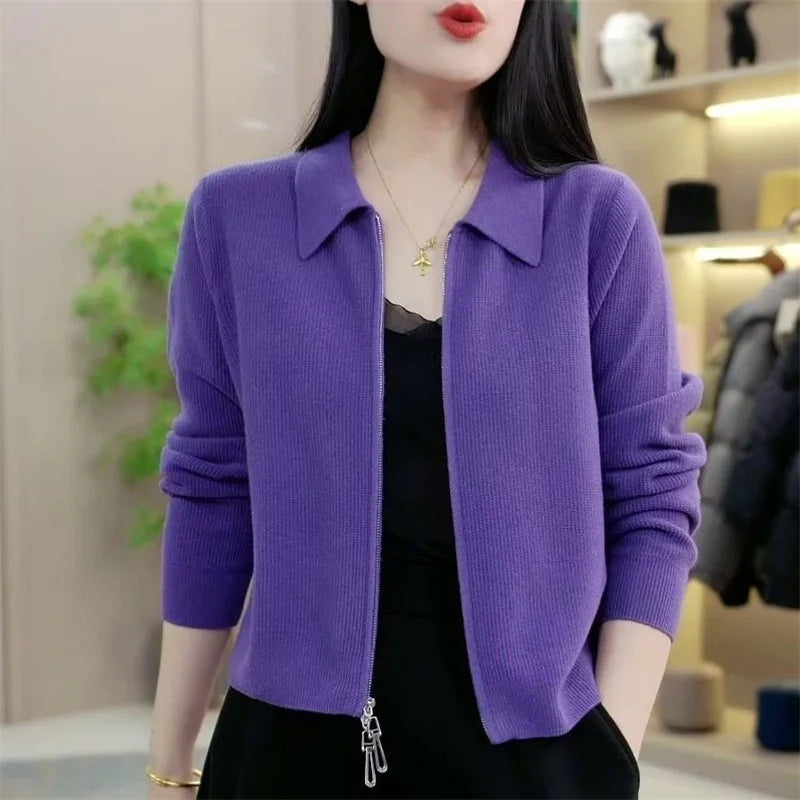 The Seasonal Staple: Your Go-To Spring/Autumn Cardigan