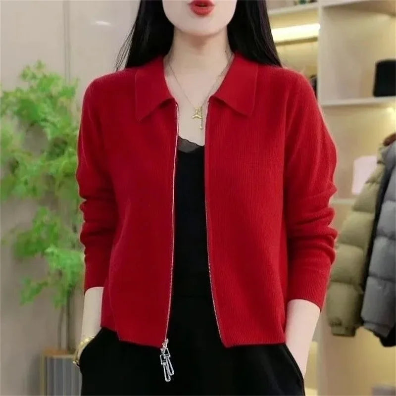 The Seasonal Staple: Your Go-To Spring/Autumn Cardigan