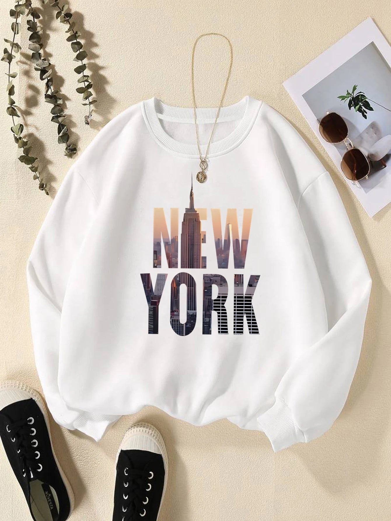 New York Printed Crew Neck Sweatshirts