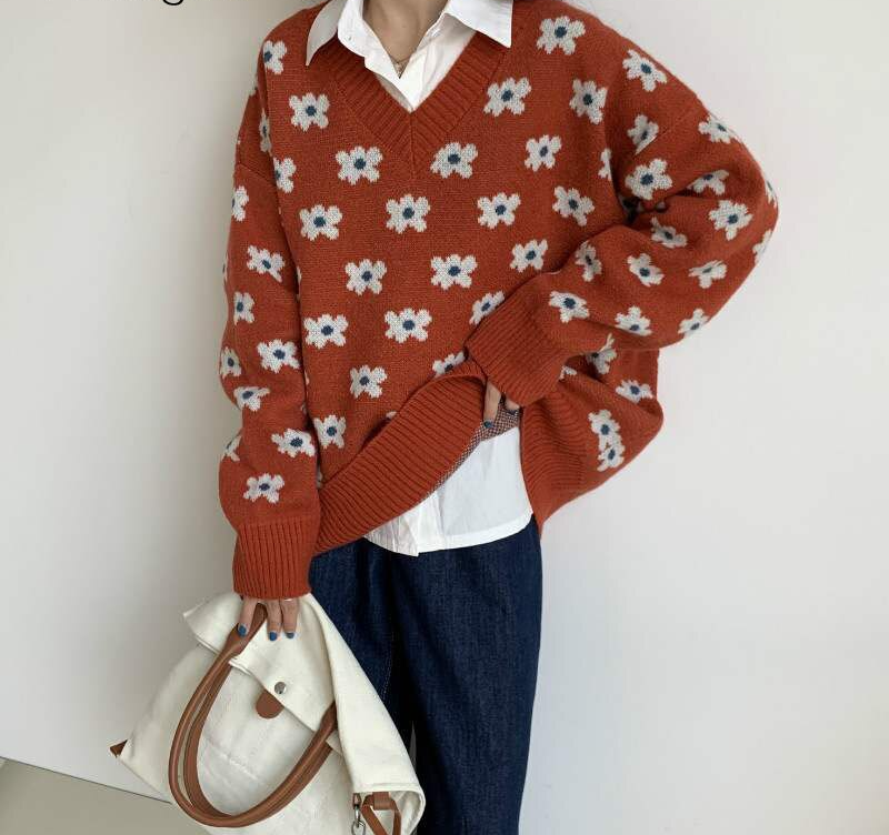 Women's Korean Style Daisy Flower Printed Knitted Winter Sweater