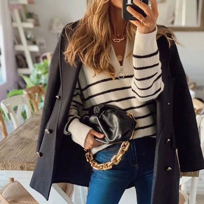 Women's Zipper V-Neck Striped Pattern Autumn Winter Sweater