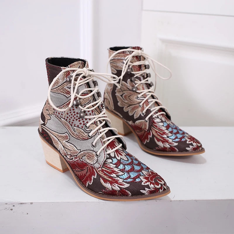 Womens Vintage Mid Heel Floral Embroidery Lace Up Shoes