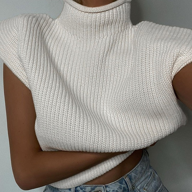 Women’s Sleeveless Knit Vest Sweater – Turtleneck Pullover with Shoulder Pads, Loose Fit Warm Lady Sweater for Fall/Winter